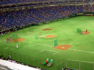 広島の試合前の練習風景